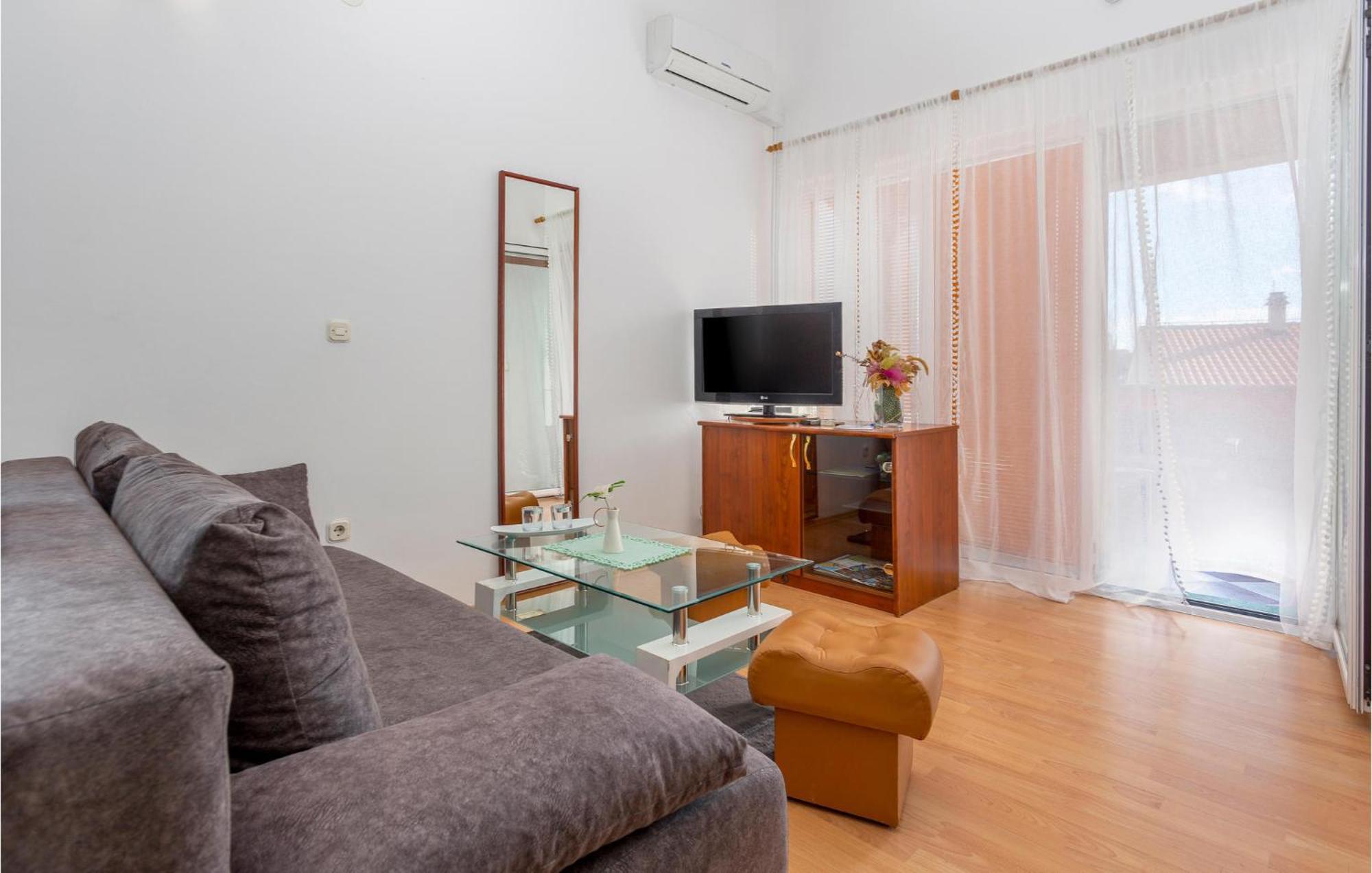 Beautiful Apartment In Krk With Kitchen Krk Town Exterior photo